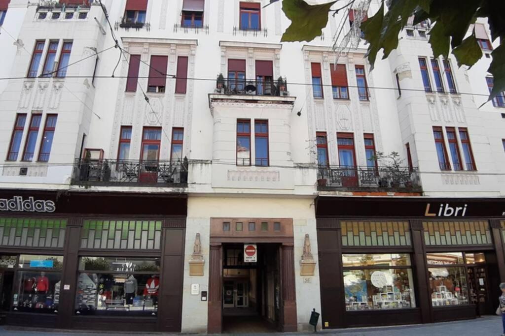 Little Cozy Apartman Miskolc Eksteriør billede