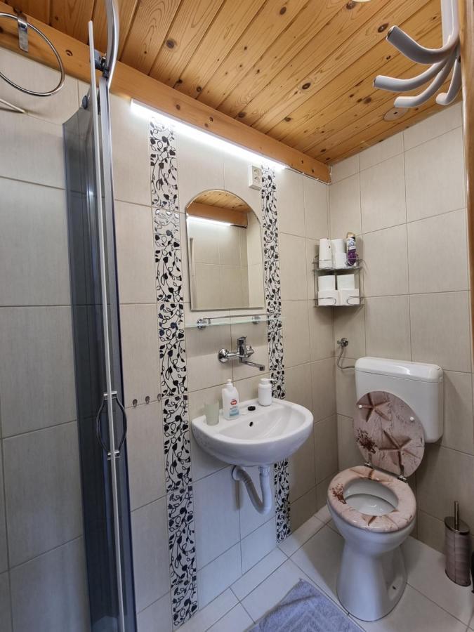 Little Cozy Apartman Miskolc Eksteriør billede
