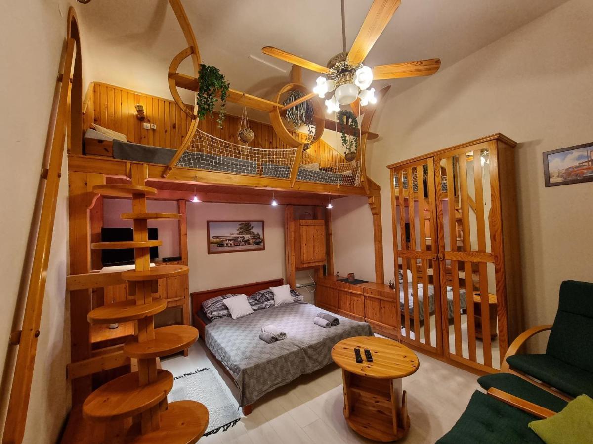 Little Cozy Apartman Miskolc Eksteriør billede