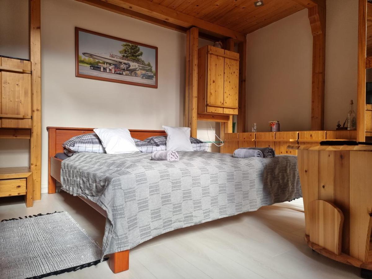Little Cozy Apartman Miskolc Eksteriør billede